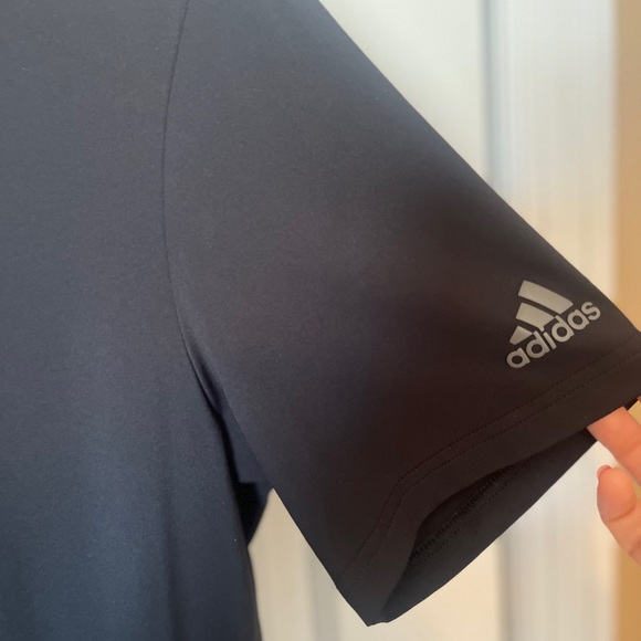 Men’s Adidas Golf Polo size medium - Picture 3 of 3